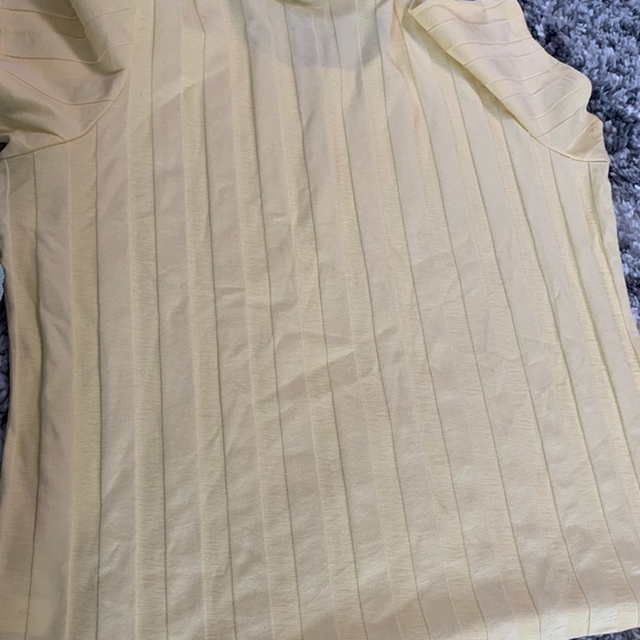 Denim & Co. Women’s Yellow Top size IX - Picture 4 of 13